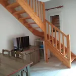 T3 Duplex La Maison Du Perroquet 2 2 Piscines Dans Un Village De A Geniez D'olt Aux Portes De L'aubrac