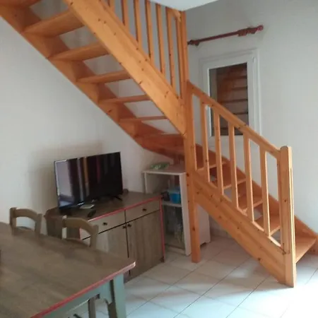 T3 Duplex La Maison Du Perroquet 2 2 Piscines Dans Un Village De A Geniez D'olt Aux Portes De L'aubrac